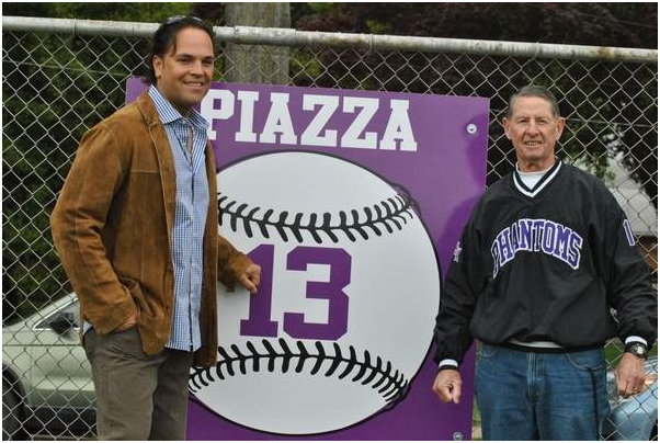 Mike Piazza's $120 Million Baseball Career Started With a Favor